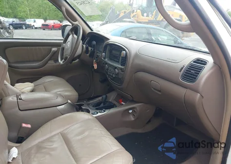 2004 Toyota Sequoia Limited V8 z USA, uszkodzony, nr VIN 5TDBT48A44S228011